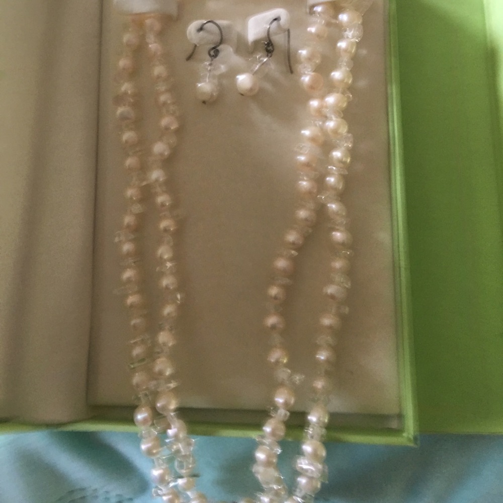 Cultured White Pearl Set